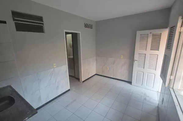 Kitnet para alugar na Vila Manoel Sátiro, Fortaleza