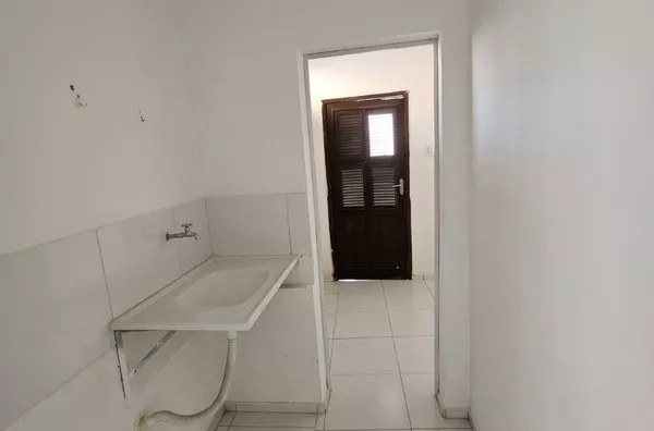 Casa para alugar com 2 quartos (sendo 1 suíte) no Benfica em Fortaleza-CE - Foto 6