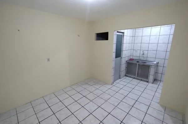 Kitnet P/ Alugar C/ 01 Quarto na Parquelândia em Fortaleza - Foto 5