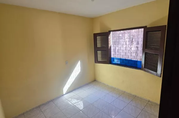 Casa para aluguel com  2 quartos ( sendo 01suíte), Rodolfo Teófilo, Fortaleza/CE