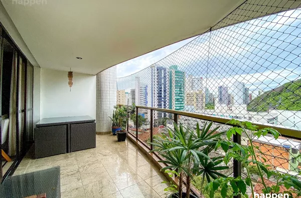 Apartamento de 148 m² com 04 Quartos (01 Suíte), 02 Banheiros, 02 Vagas - Foto 5