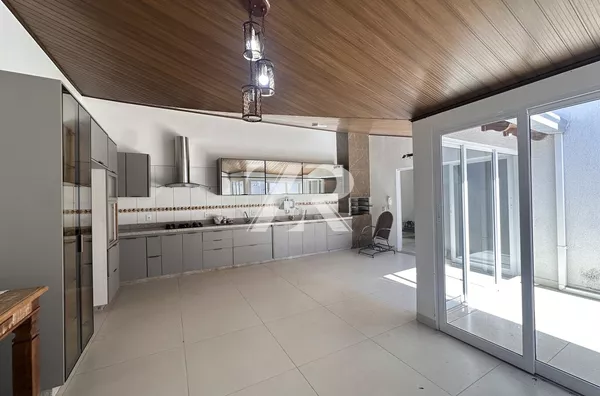 Sobrado para compra, 3 quarto(s),  Jardim Araguaia, Barra Do Garcas