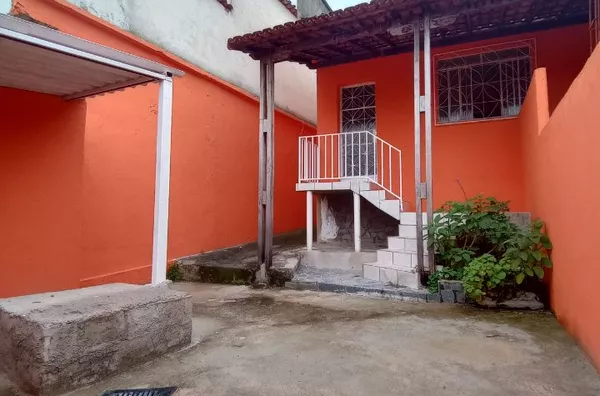 Casa de 1 quarto com entrada independente, Bairro Tupi