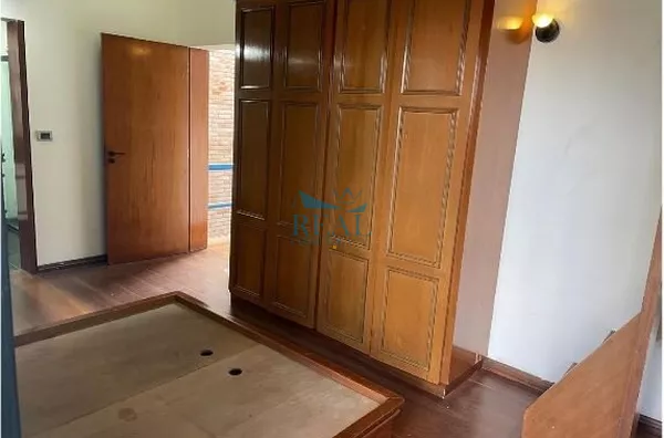Sobrado, 585m, 4 quartos, 2 suítes, 6 banheiros, 4 vagas de garagem, Vila Stefano, Vende - Foto 11