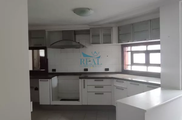 Sobrado para aluguel, 4 quarto(s),  Interlagos, São Paulo