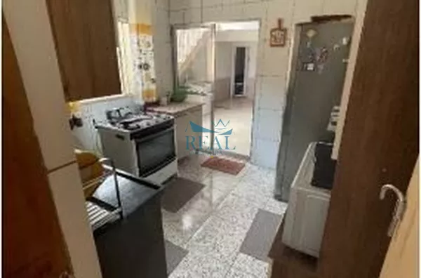 Sobrado, 150m2, 2 dormitórios, 1 suíte, 2 banheiros, 2 vagas, Interlagos Vende