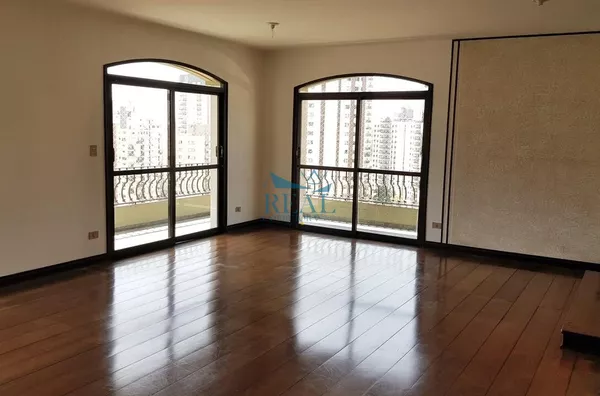 Apartamento 248m2, 3 dormitórios, 3 suítes, 4 banheiros, 2 vagas