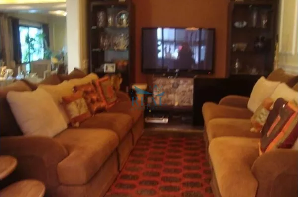 Apartamento, 350m2, 4 dormitórios, 4 suítes, 6 banheiros, 4 Vagas, Panamby, Aluga