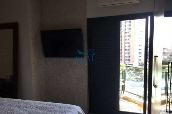 Apartamento, 200m2,  3 dormitórios, 3 suítes, 4 banheiros, 4 vagas, Morumbi, Vende/Aluga