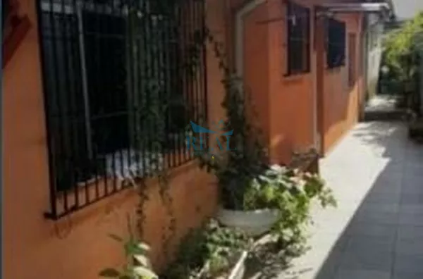 Casa, 150m2, 2 dormitórios, 1 vaga, Campo Grande, Vende