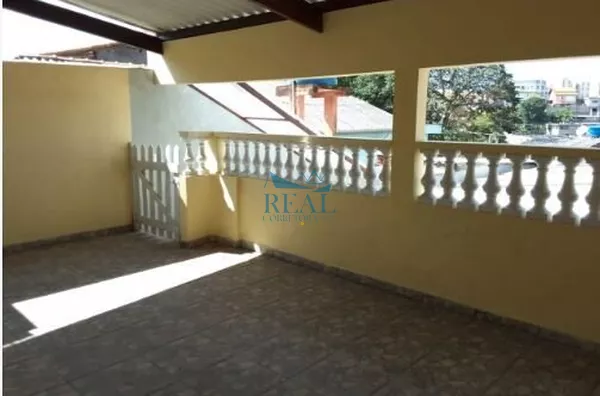 Casa, 250m2, 5 dormitórios, sendo 2 suítes, 3 vagas de garagem, Interlagos Vende