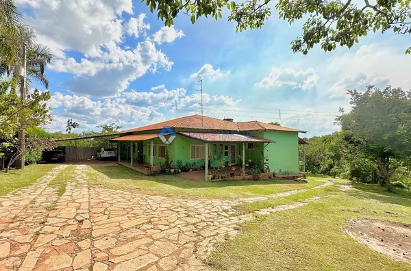 Casa á venda no Colorado em Condomínio