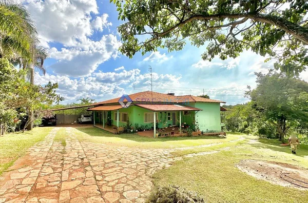 Casa á venda no Colorado em Condomínio