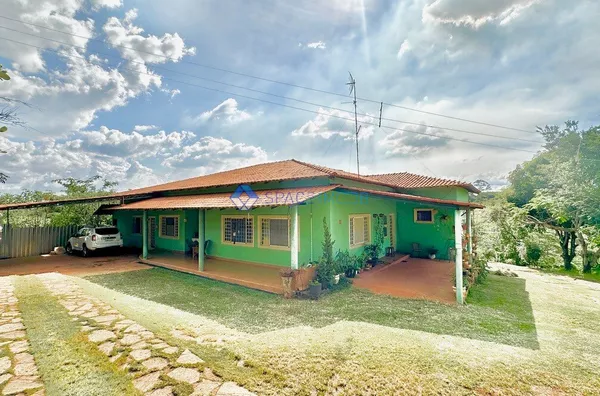 Casa á venda no Colorado em Condomínio