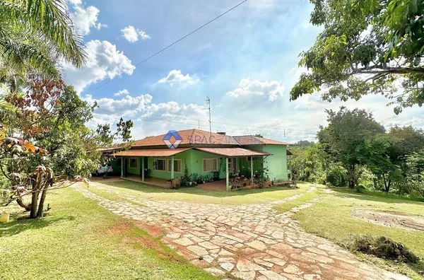 Casa á venda no Colorado em Condomínio