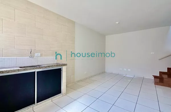 Sobrado para Locação com 1 Suíte, por R$ 900,00 na vila Boa Esperança, em Ourinhos - SP - Foto 3