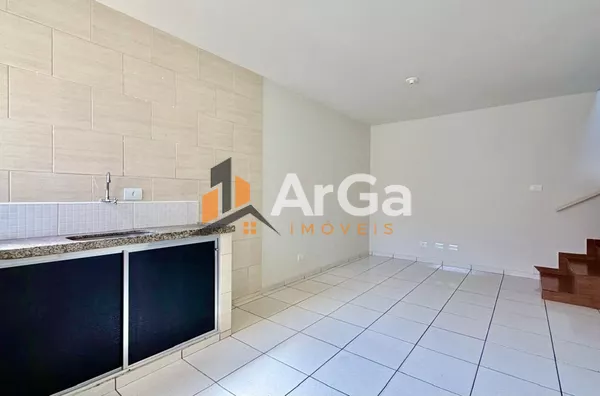 Sobrado para Locação com 1 Suíte, por R$ 900,00 na vila Boa Esperança, em Ourinhos - SP