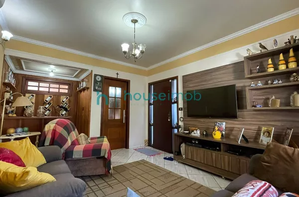 Excelente imóvel à venda com 3 dormitórios sendo um suíte, por R$ 1.100.000 na Nova Ourinhos, em Ourinhos -SP - Foto 2