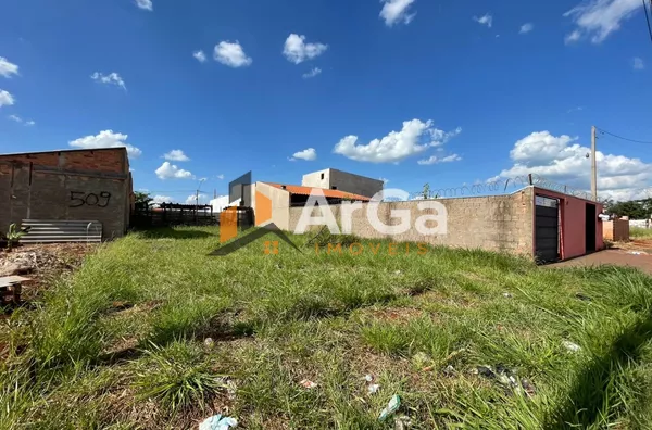 Terreno à venda, com 225,00 m² no Residencial Júlio Silva em Chavantes/SP - por R$ 45.000  + parcelas do financiamento