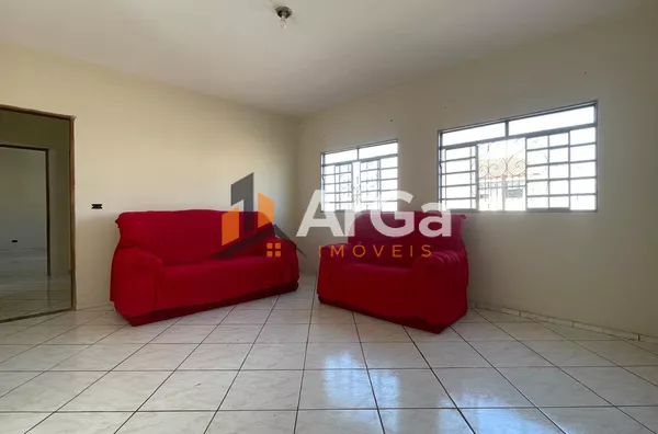 Casa à venda com 3 dormitórios sendo 1 suíte, por R$ 270.000,00 - Santos Dumont - Ourinhos/SP