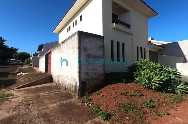Sobrado à venda, com 3 dormitórios sendo uma suíte, por R$ 330.000,00 - Jardim Tropical - Ourinhos/SP - Foto 2