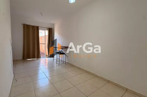  Casa para Locação com 2 dormitórios, por R$ 1.400/mês. No – Condomínio Moradas Clube