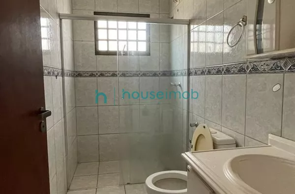 Imóvel para locação com 3 dormitórios sendo 1 suíte por R$ 3.000,00/ mês + IPTU, na Nova Ourinhos em Ourinhos- SP - Foto 9