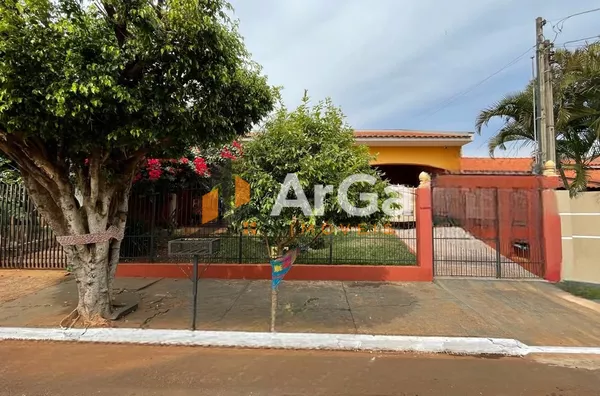 Casa à venda com 3 dormitórios,  por R$ 390.000 - Jardim dos Bandeirantes - Ourinhos/SP