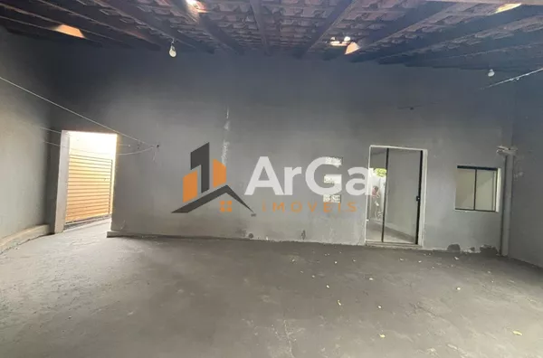 Ótima oportunidade sendo casa e ponto comercial à venda por R$ 320.000 - Na Cohab - Ourinhos/SP