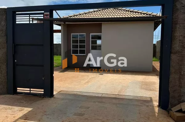 Casa à venda no bairro Vida Nova Ourinhos 2 (Pacaembu), Ourinhos-SP, por R$ 220.000