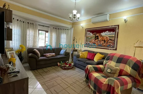Excelente imóvel à venda com 3 dormitórios sendo um suíte, por R$ 1.100.000 na Nova Ourinhos, em Ourinhos -SP - Foto 1