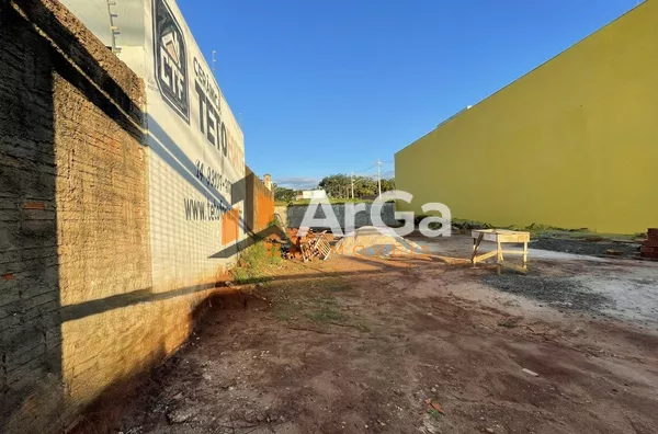 Terreno à venda por R$ 310.000,00, no Jardim Dos Bandeirantes, em Ourinhos - SP