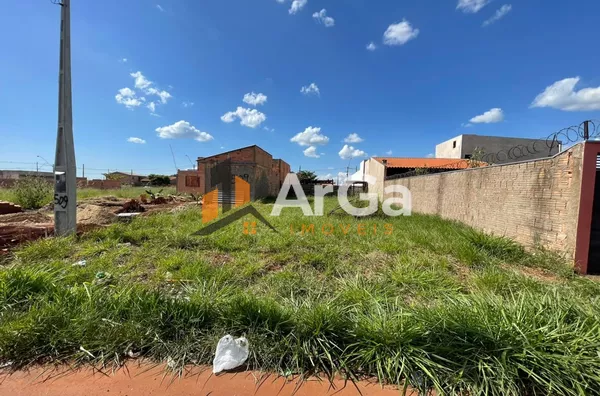 Terreno à venda, com 225,00 m² no Residencial Júlio Silva em Chavantes/SP - por R$ 45.000  + parcelas do financiamento