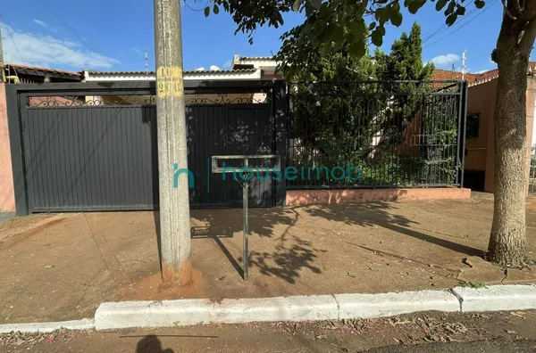 Casa à venda com 4 dormitórios, por R$ 720.000 - na Vila Margarida - Ourinhos/SP - Foto 1