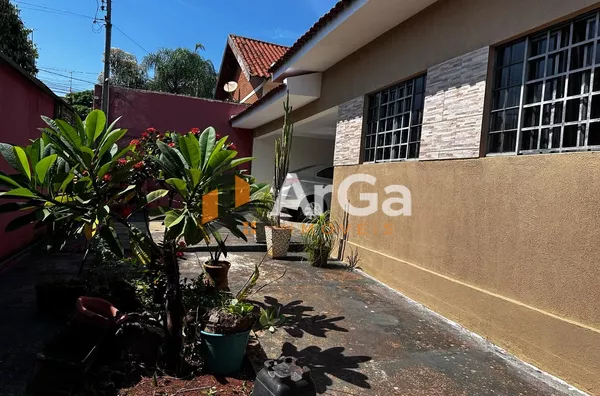Casa com 3 dormitórios à venda, 180 m² por R$ 629.000 - Nova Ourinhos - Ourinhos/SP