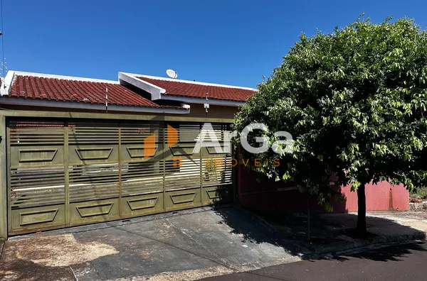 Casa com 3 dormitórios à venda, 180 m² por R$ 629.000 - Nova Ourinhos - Ourinhos/SP