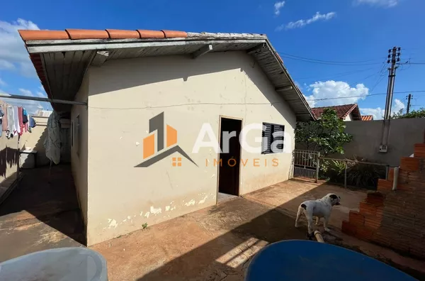 Casa com 3 dormitórios à venda, 175 m² por R$ 220.000,00 - Chavantes Novo - Chavantes/SP