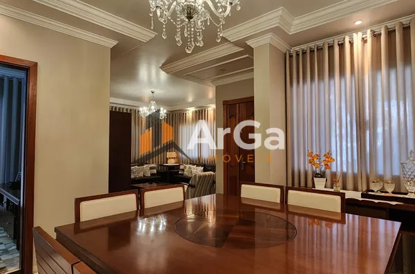 Casa com 3 dormitórios à venda, 265 m² por R$ 1.440.000,00 - Nova Ourinhos - Ourinhos/SP
