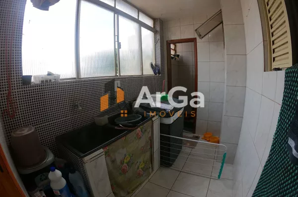 Apartamento com 3 dormitórios à venda, 116 m² por R$ 360.000,00 - Centro - Ourinhos/SP