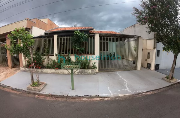 Casa à venda no Jardim Cristal, com 3 dormitórios, 150,00 m² de construção por R$ 400.000 - Ourinhos/SP - Foto 1