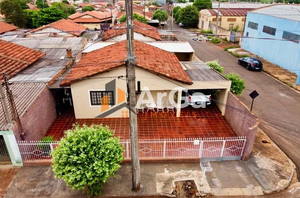Casa com 3 dormitórios à venda, 145 m² por R$ 250.000 - Chavantes Novo - Chavantes/SP