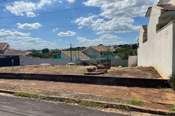 Terreno de esquina à venda no bairro Nova Ourinhos, na cidade de Ourinhos-SP, com 479,80 m² por R$ 320.000 - Foto 3