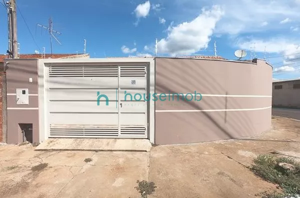 Casa à venda no Jardim Santos Dumont em Ourinhos-SP, com 3 dormitórios sendo 1 suíte por R$ 330.000 - Foto 1