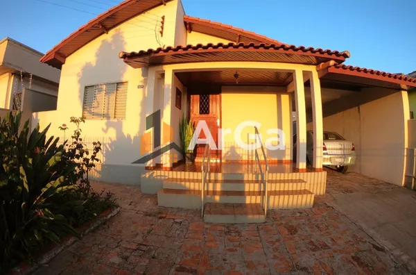 Casa à venda com 2 dormitórios, por R$ 490.000 - Vila Santo Antônio - Ourinhos/SP