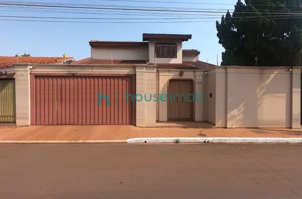 Sobrado com 3 dormitórios à venda, 458 m² por R$ 1.750.000.000,00 e Locação por R$ 3.000,00 + IPTU, - Centro - Ipaussu/SP - Foto 1