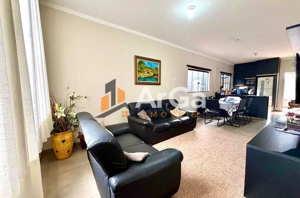 EXCELENTE CASA À VENDA COM 2 DORMITÓRIOS SENDO UM SUÍTE, POR R$ 550.000 NO JARDIM MATIOLI EM OURINHOS SP