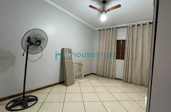 Ótimo imóvel à venda, com 2 dormitórios sendo um suíte, por R$ 390.000,00 na Cohab em Ourinhos - SP - Foto 9