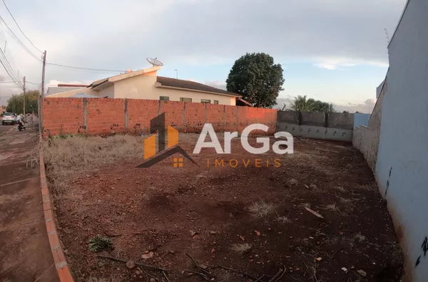 Terreno à venda, 360 m² por R$ 200.000 - Vila São Silvestre - Ourinhos/SP