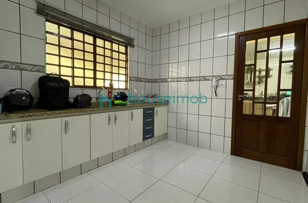 Ótimo imóvel à venda, com 2 dormitórios sendo um suíte, por R$ 390.000,00 na Cohab em Ourinhos - SP - Foto 11