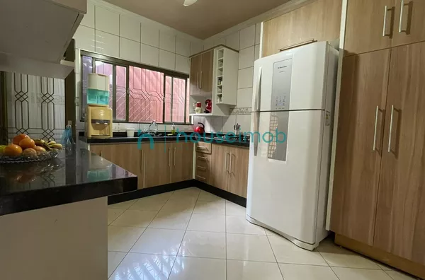 Casa à venda com 4 dormitórios, por R$ 720.000 - na Vila Margarida - Ourinhos/SP - Foto 17